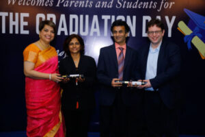 podar-world-college-excellent-academic-performance-uolj-une-2023-1-uai-516x344