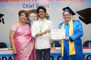 podar-world-college-uol-academic-results-2023-2024-1-uai-516x344