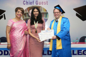 podar-world-college-uol-academic-results-2023-2024-2-uai-516x344