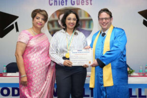 podar-world-college-uol-academic-results-2023-2024-8-uai-516x344